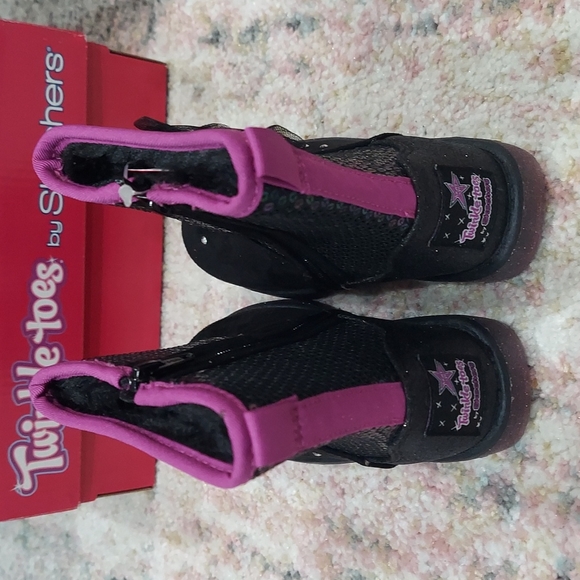 Skechers Twinkle Toes Shimmer Heart Boots - Picture 4 of 5